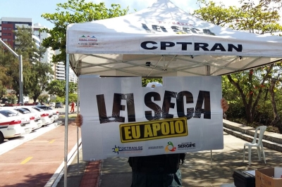 PM/Sergipe apreende 10 veículos e confecciona 162 autos de infração durante o feriado da Proclamação da República (Imagem: Arquivo/PM/SE)