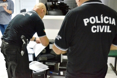 Operação da polícia prende três suspeitos de tráfico entre eles um cadeirante em Feira Nova (Imagem: Depol Feira Nova)