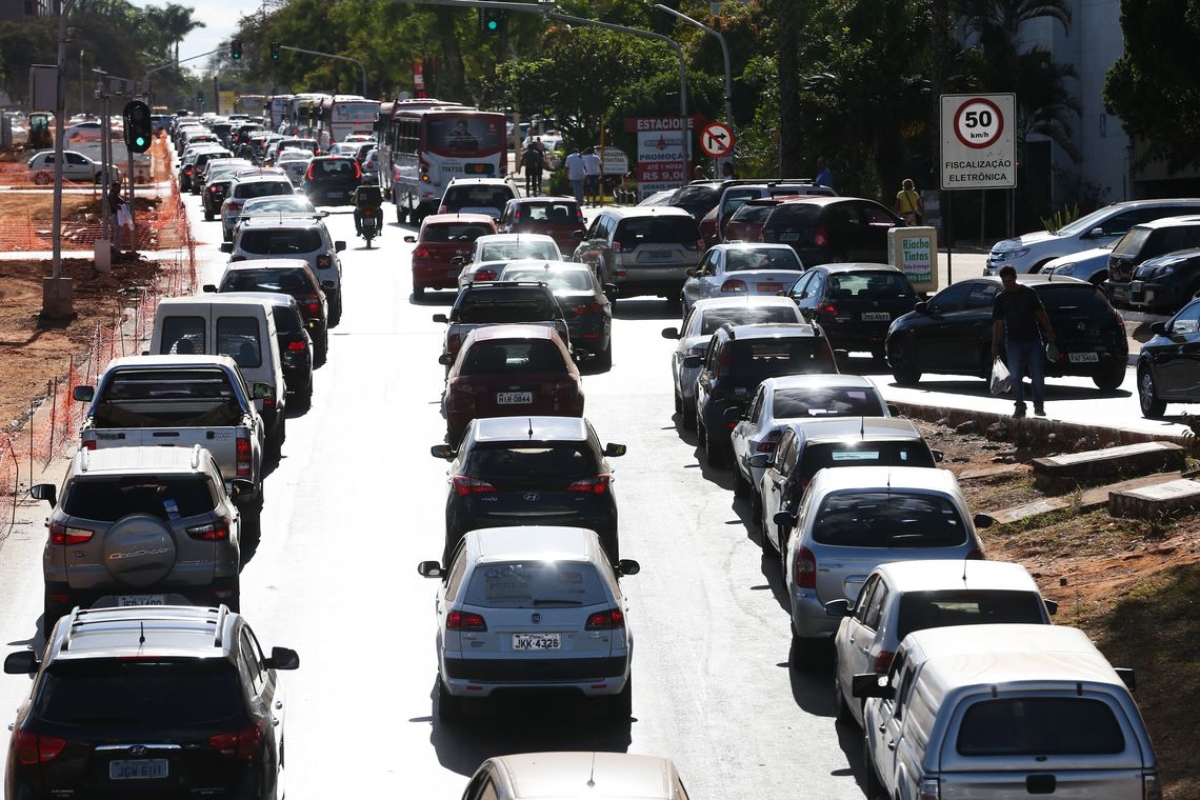 Motoristas podem ter desconto de até 30% no valor do IPVA (Foto: Antonio Cruz/ Agência Brasil)