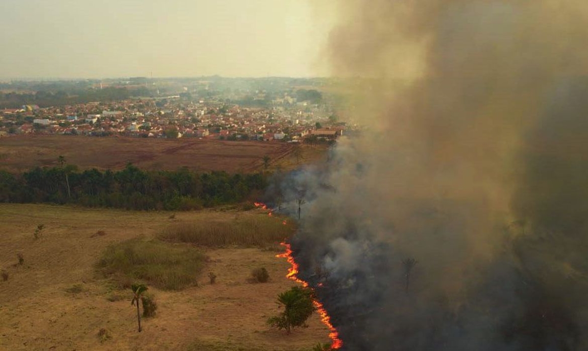 Fumaça do Pantanal se desloca para o Sul do país (Foto: Mayke Toscano/ Secom-MT)