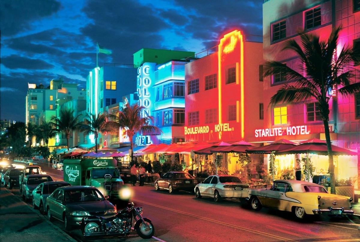 Miami Beach com arquitetura é no estilo Art déco e suas luzes de neon (Foto: Carla Passos)