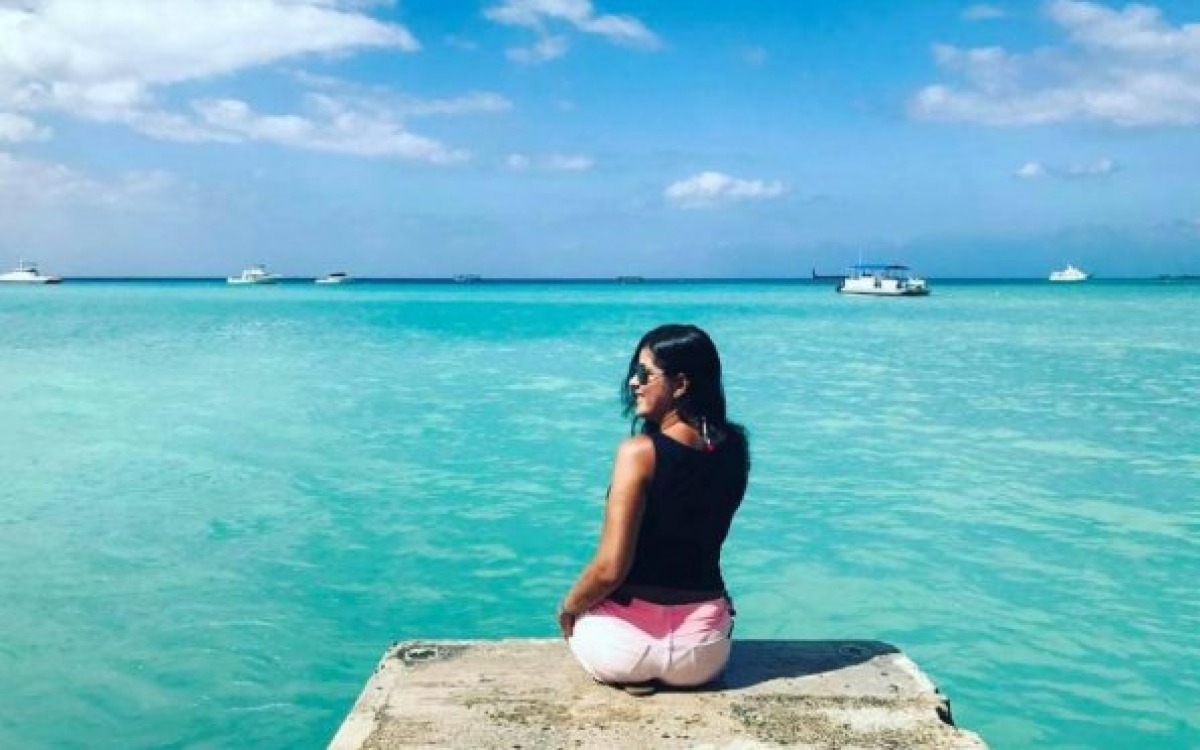 O mar das Ilhas Cayman tem uma cor indescritível (Foto: Carla Passos)