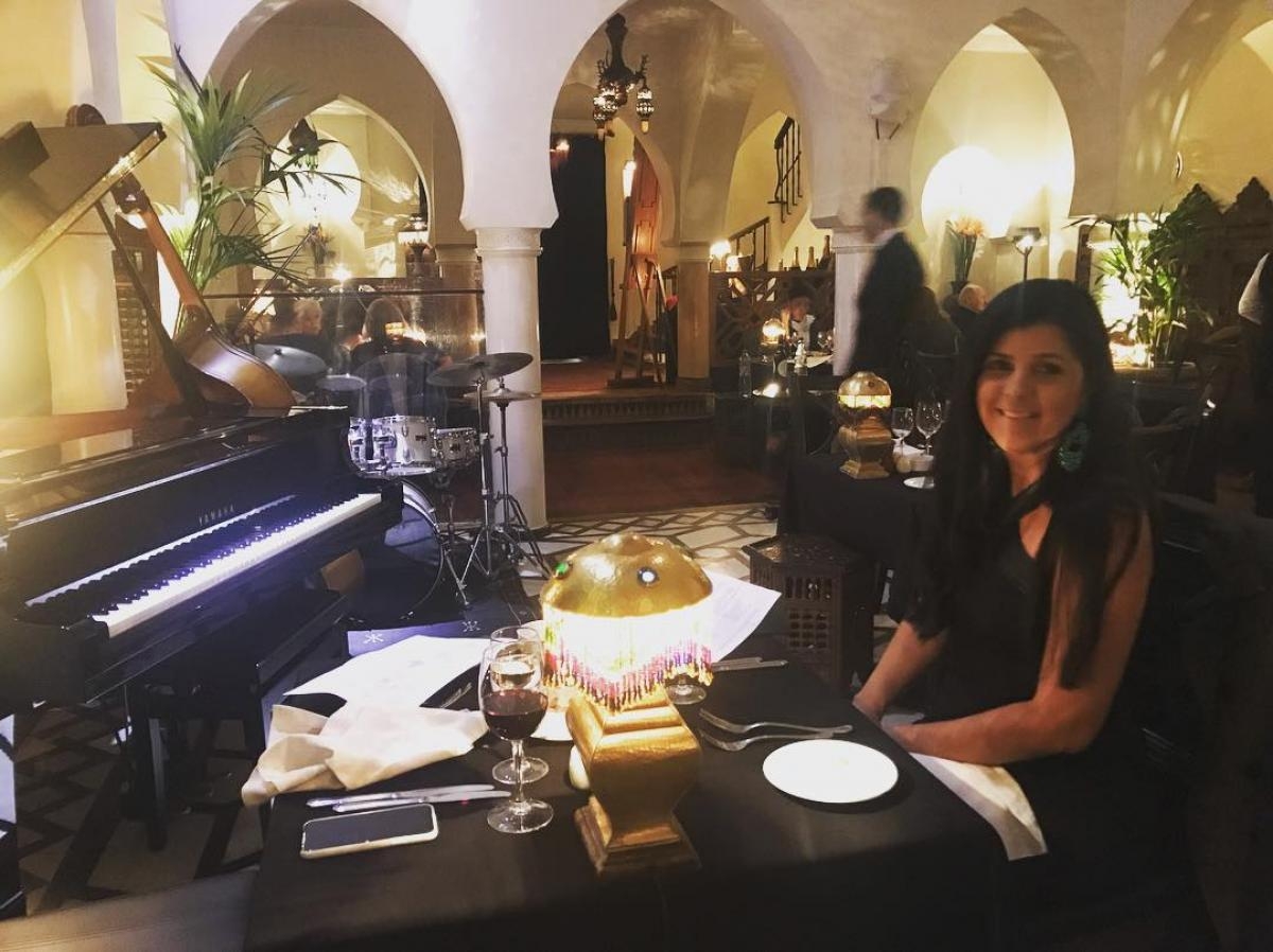 Noite maravilhosa no Rick�??s Café, do filme Casablanca (Foto: Carla Passos)