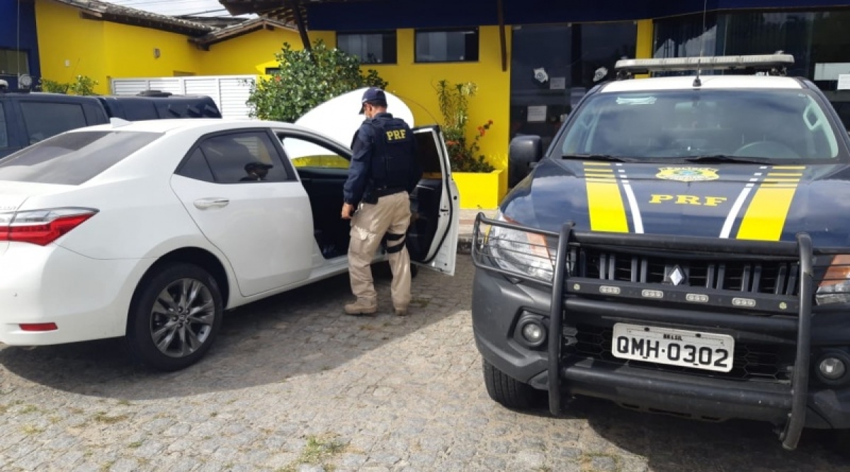 PRF flagra dois veículos adulterados nas rodovias federais de Sergipe (Foto: PRF/SE)