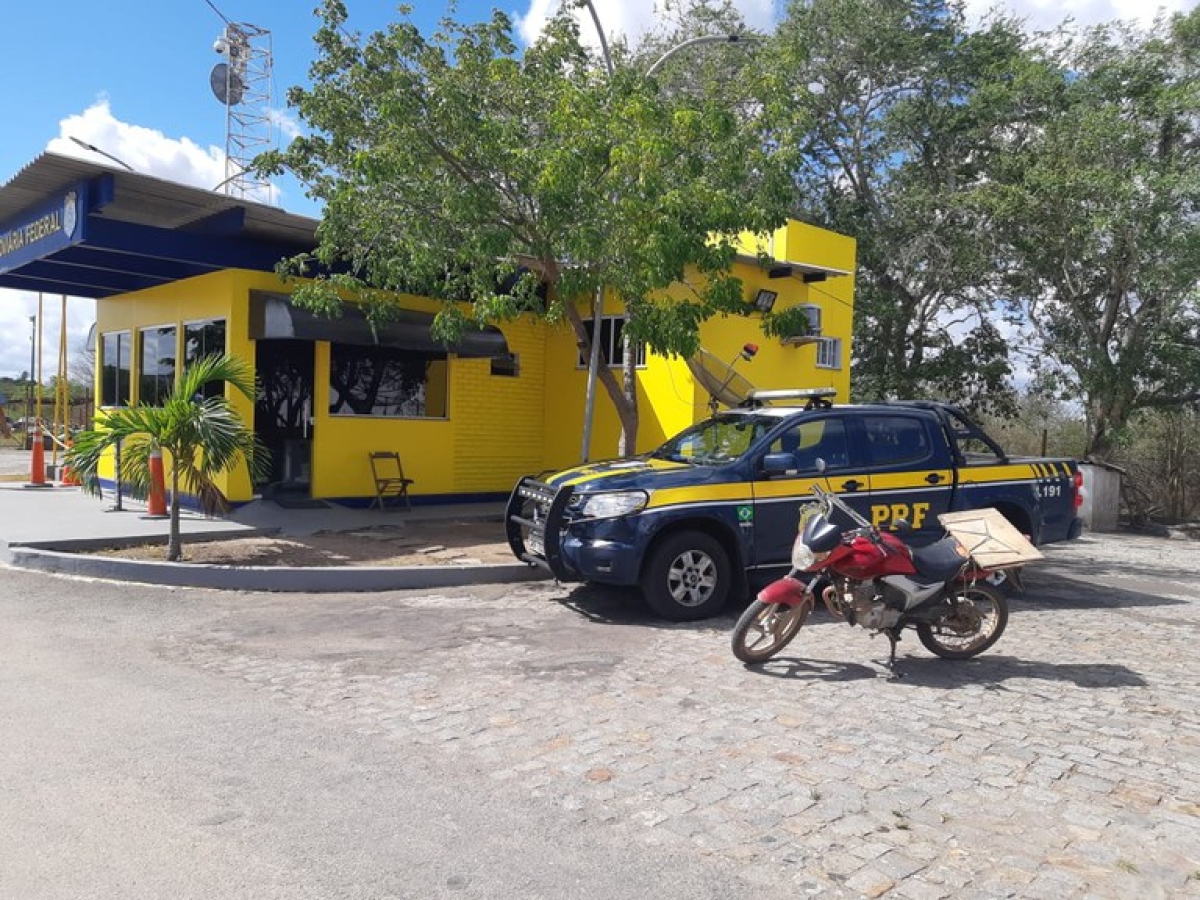 Itabaiana/SE: PRF recupera na BR-235 motocicleta roubada (Foto: PRF/ gov.br)