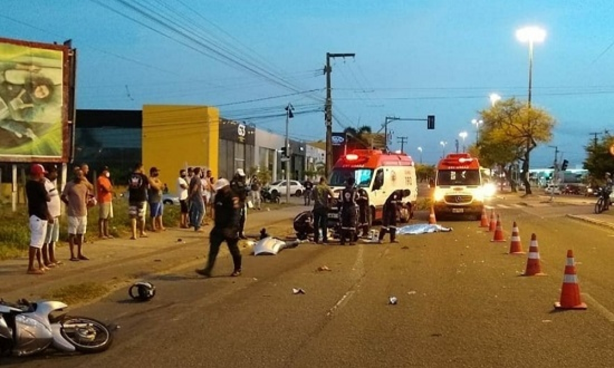 Duas mulheres morreram em acidente da Avenida Tancredo Neves (Foto: CPTran)