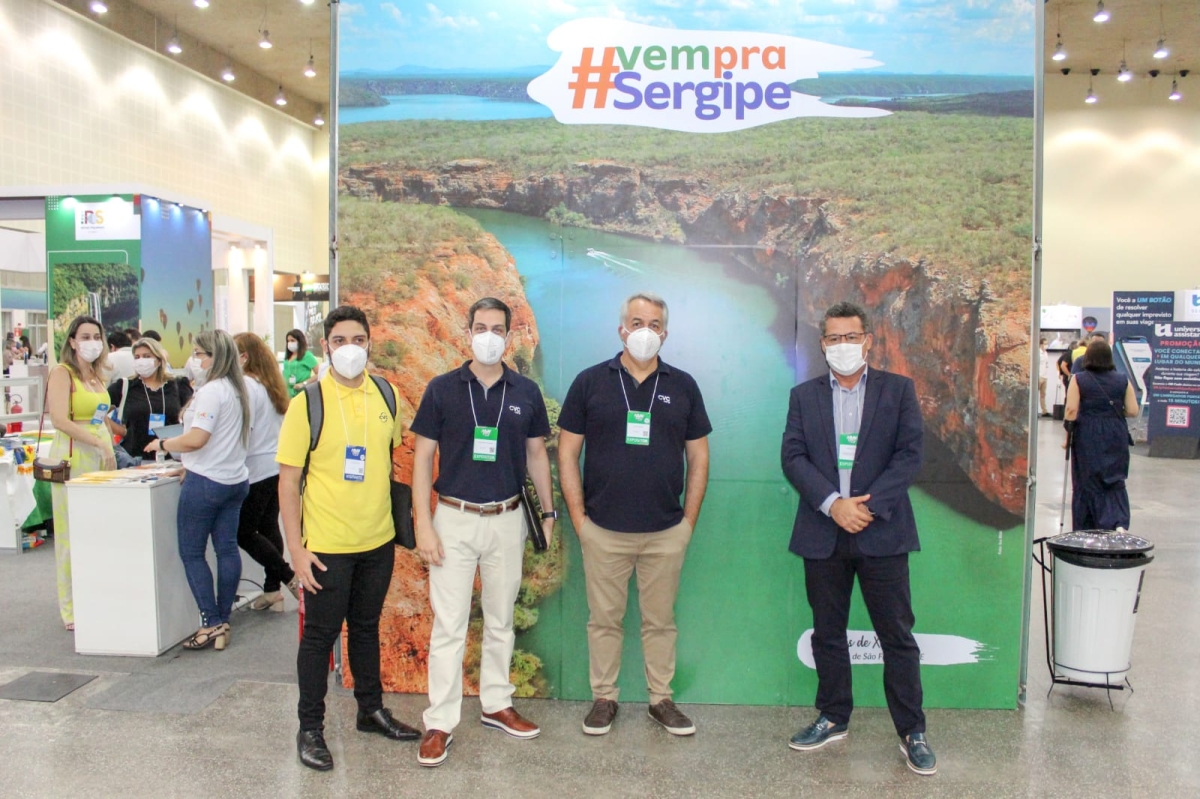 Governo do Estado e CVC celebram acordo e voltam a ofertar voos charters (Foto: Governo de Sergipe)