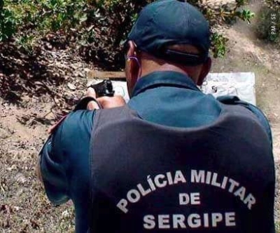 Quinteto � preso por tr�fico de drogas no bairro Luzia (Imagem: SSP/SE)