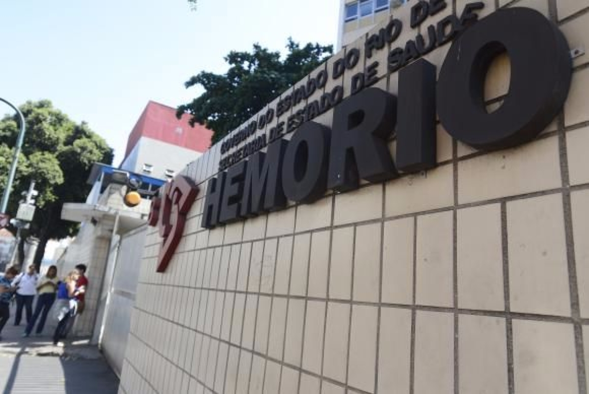 Os kits recebidos pelo Hemorio permitir�o um procedimento que eliminar� v�rus, bact�rias, fungos e protozo�rios das bolsas de plaquetas e de plasma (Foto: T�nia R�go/Arquivo Ag�ncia Brasil)