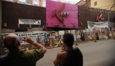 O inc�ndio na Boate Kiss causou a morte de 242 pessoas, a maioria por asfixia (Foto: Fernando Fraz�o/Ag�ncia Brasil)