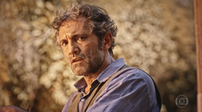 Santo da novela Velho Chico desaparece durante mergulho em Canind� de S�o Francisco (Imagem: Reprodu��o/Velho Chico/TV Globo)
