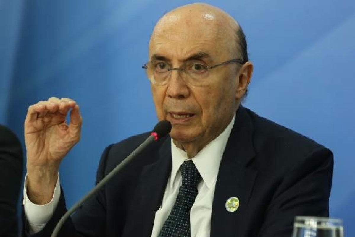 Meirelles negou aumento de impostos para 2016 e disse que prioridade nacional � controlar a queda da economia, estabilizar, voltar a crescer, investir e criar empregos (Imagem: Valter Campanato/Ag�ncia Brasil)