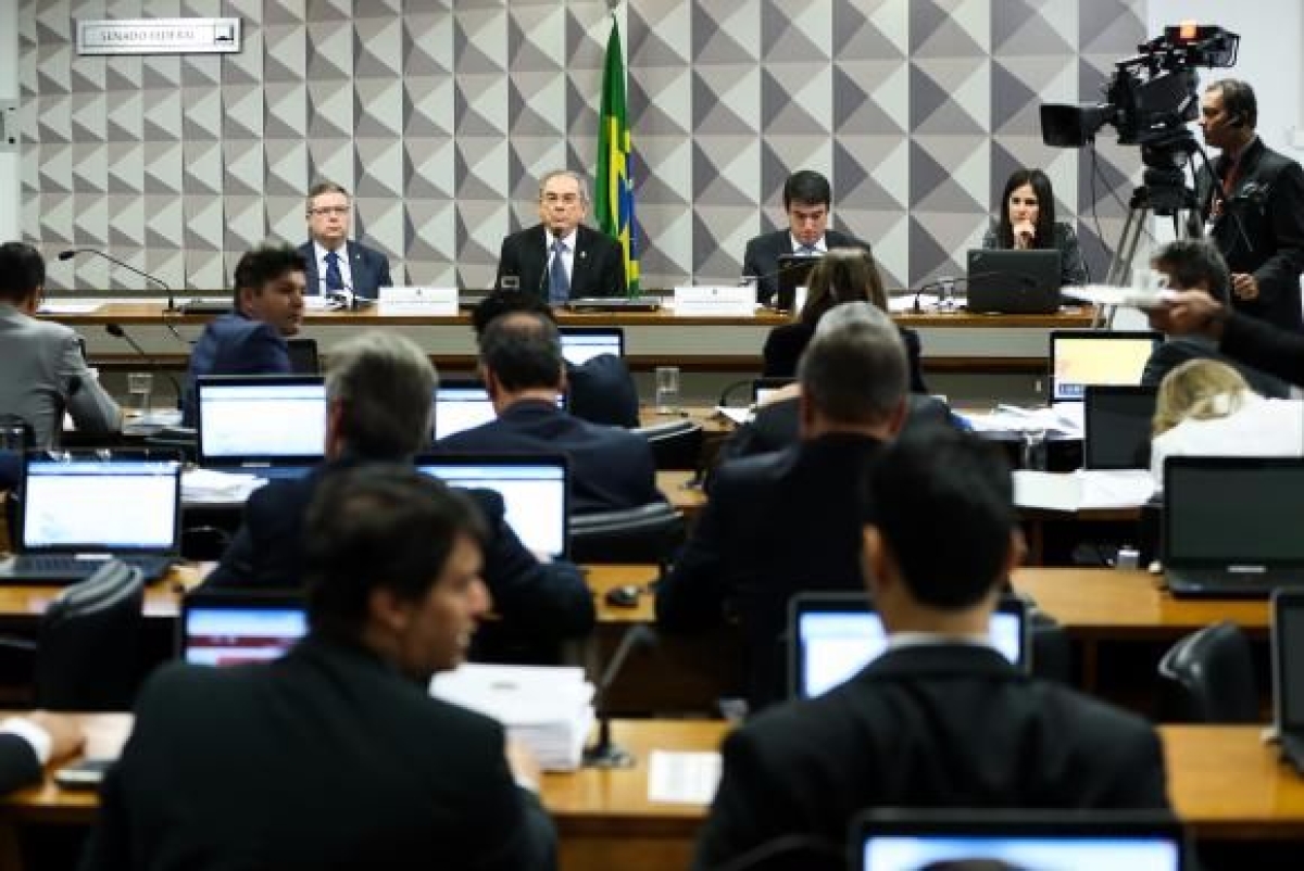 Comiss�o Especial do Impeachment se re�ne para apresenta��o e leitura do relat�rio final, do senador Ant�nio Anastasia (PSDB-MG) sobre o pedido de impeachment da presidenta afastada Dilma Rousseff (Foto: Marcelo Camargo/Ag�ncia Brasil)