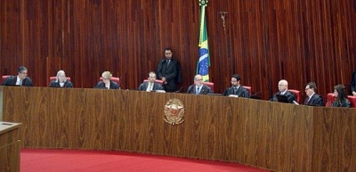 TSE cassa mandato de suplente de deputado estadual que distribuiu rem�dios em troca de votos (Foto: TSE)