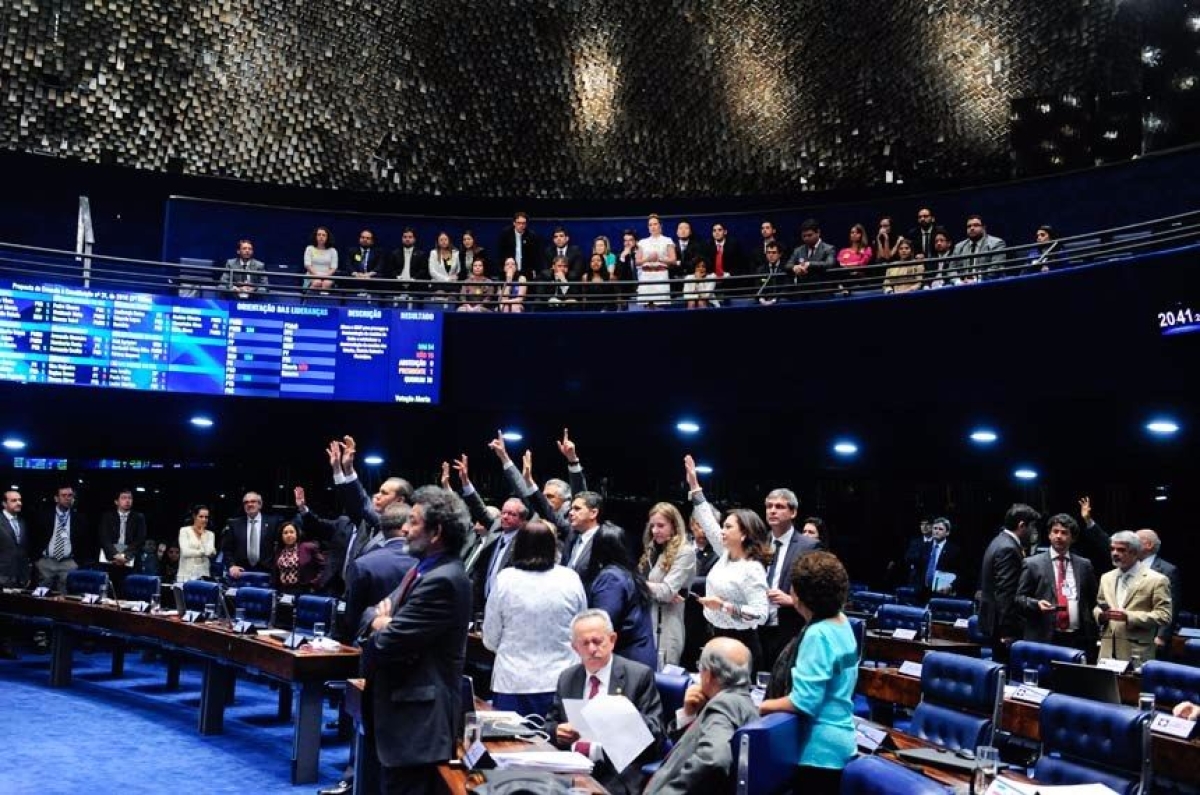 Reajuste para defensor p�blico da Uni�o � aprovado no Senado (Imagem: Jonas Pereira/Ag�ncia Senado)